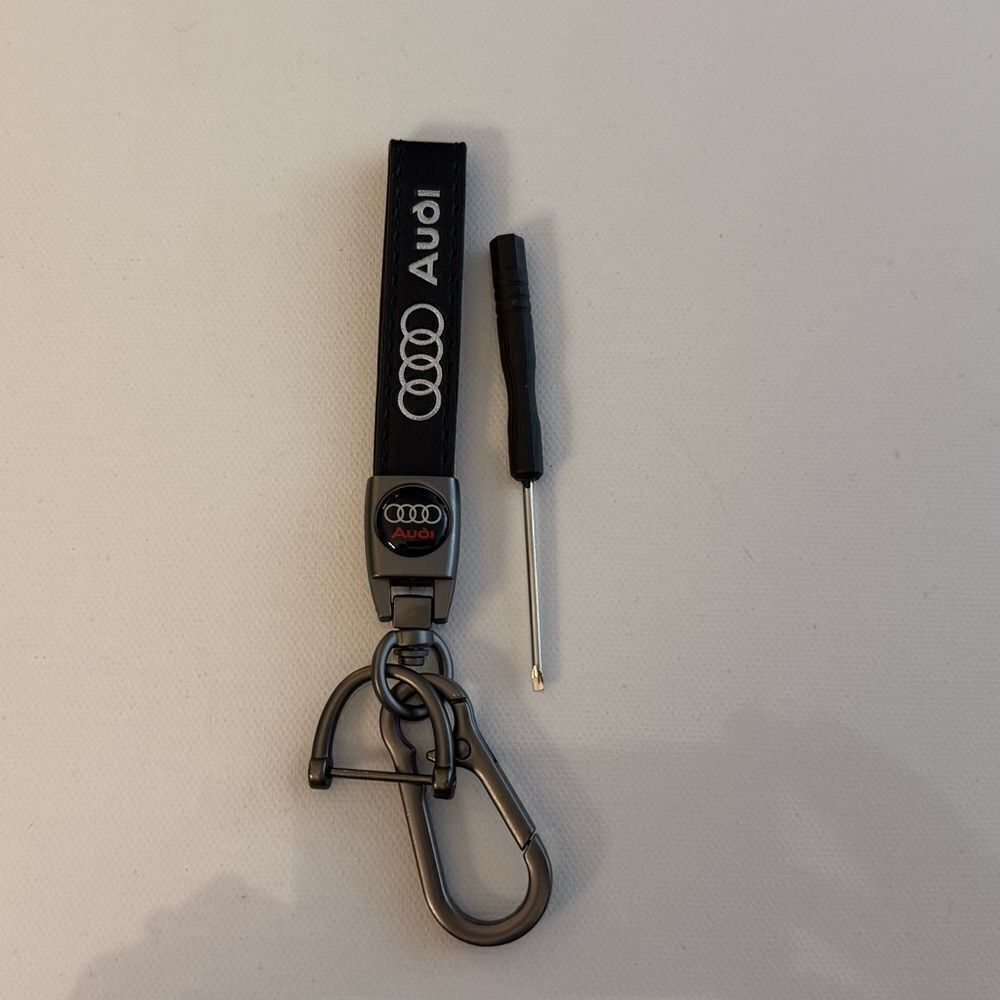 Audi Key fob Keychain in Black Leather with Logo NWT